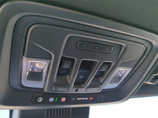 2023 GMC Sierra 1500 AT4 Image 21 of 35