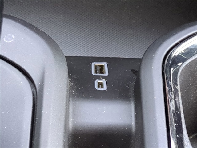 2023 GMC Sierra 1500 AT4 Image 24 of 35