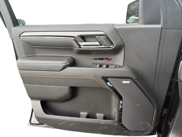 Vehicle image 26 of 35