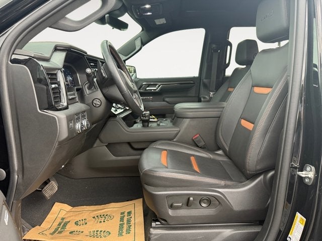 Vehicle image 21 of 35