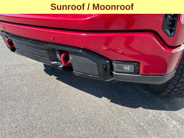 Vehicle image 13 of 43