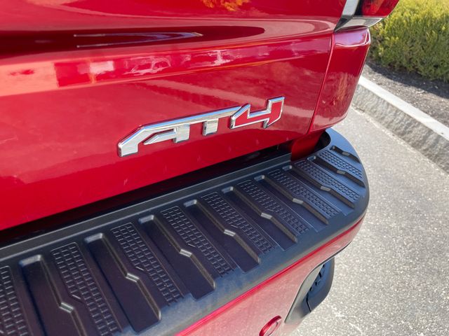 Vehicle image 16 of 43