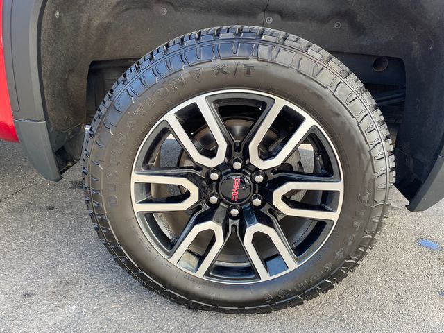 Vehicle image 18 of 43