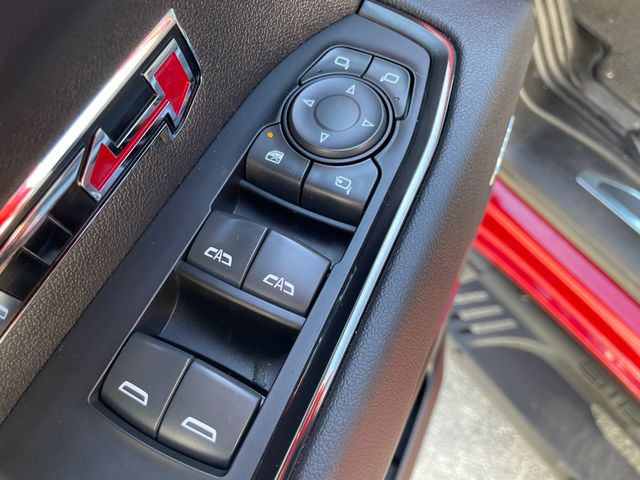 Vehicle image 25 of 43