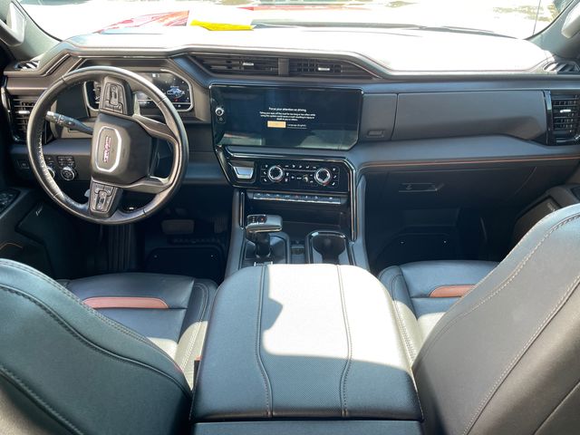 Vehicle image 21 of 43