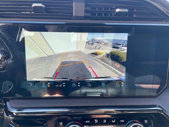 Vehicle image 33 of 43