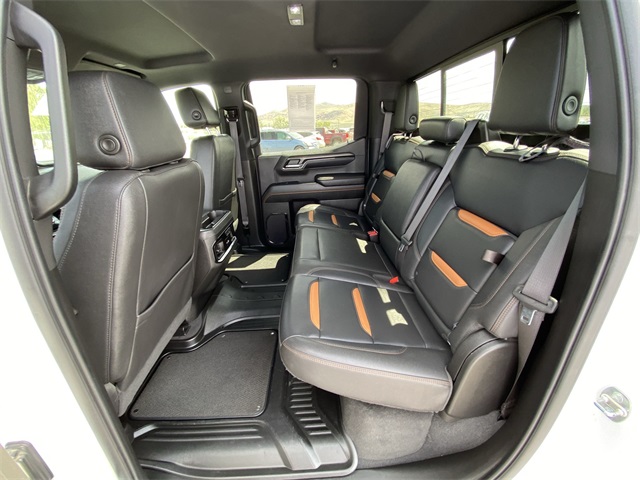 Vehicle image 13 of 24