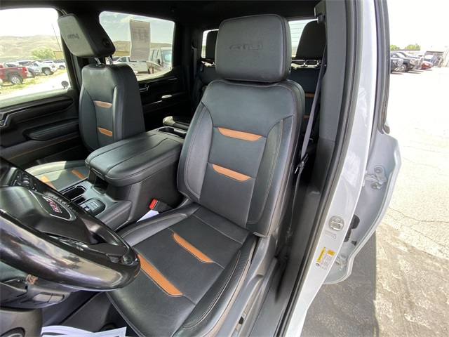 Vehicle image 11 of 24