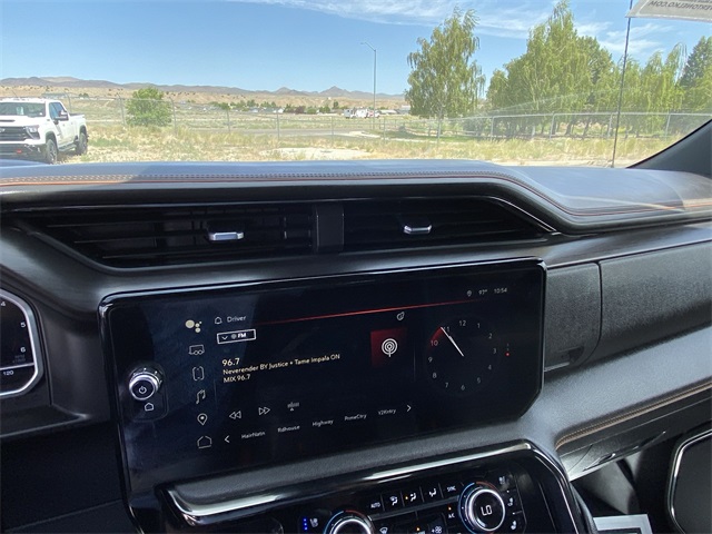 Vehicle image 19 of 24