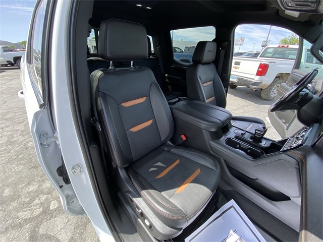 Vehicle image 12 of 24
