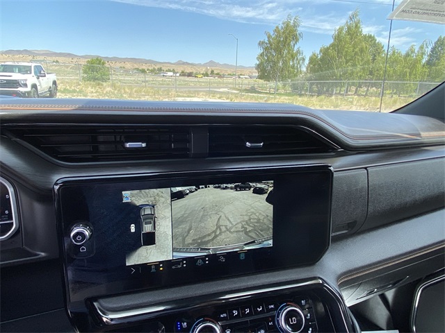 Vehicle image 20 of 24