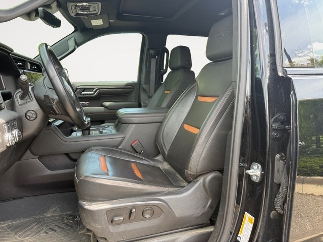 Vehicle image 16 of 31