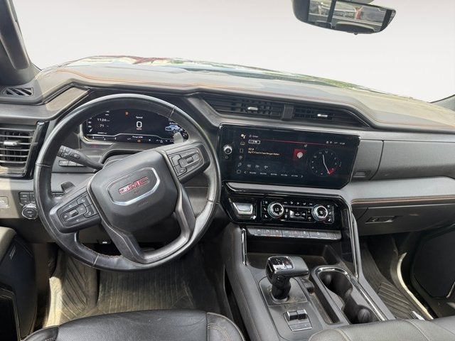 Vehicle image 18 of 31
