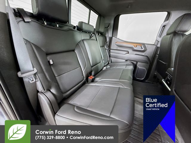 Vehicle image 29 of 42