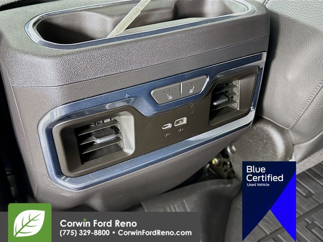 Vehicle image 27 of 42