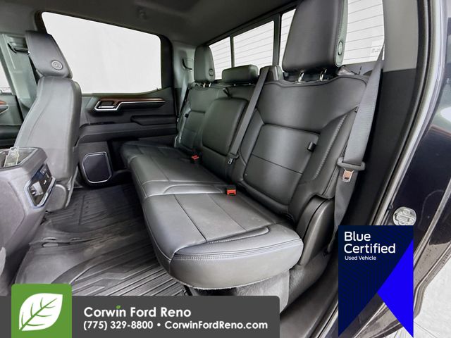 Vehicle image 26 of 42