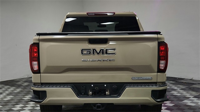 Vehicle image 8 of 26
