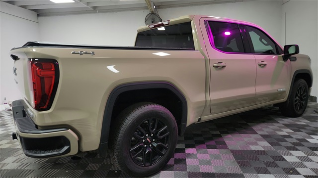 Vehicle image 7 of 26