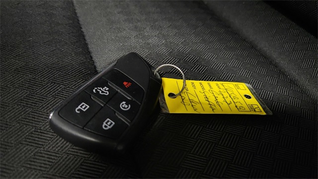 Vehicle image 21 of 26