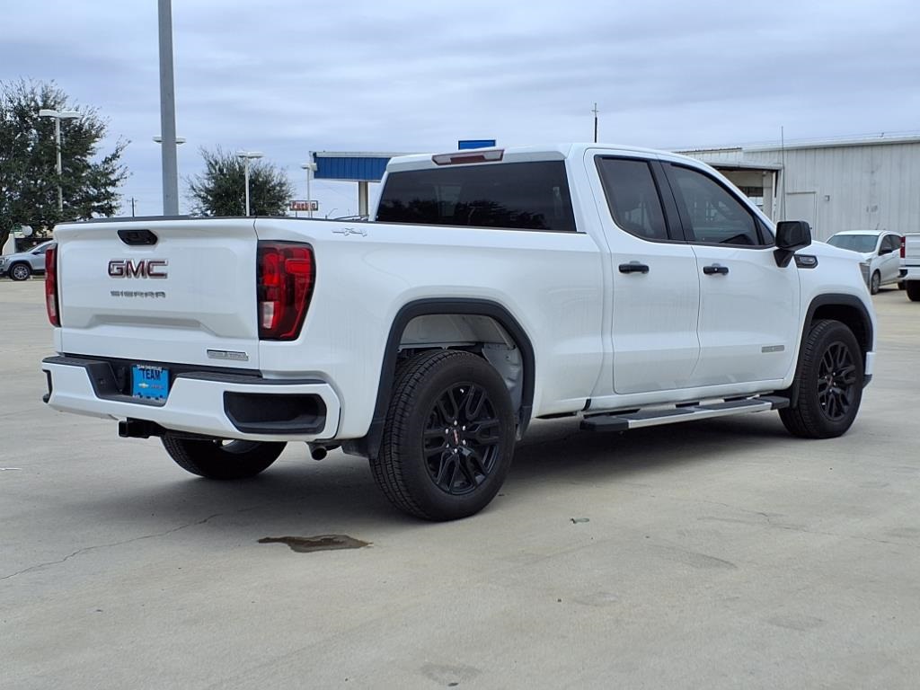 Vehicle image 5 of 23
