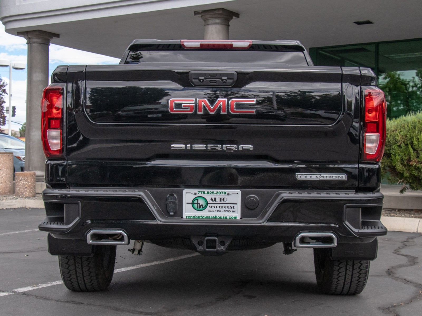 Vehicle image 6 of 24