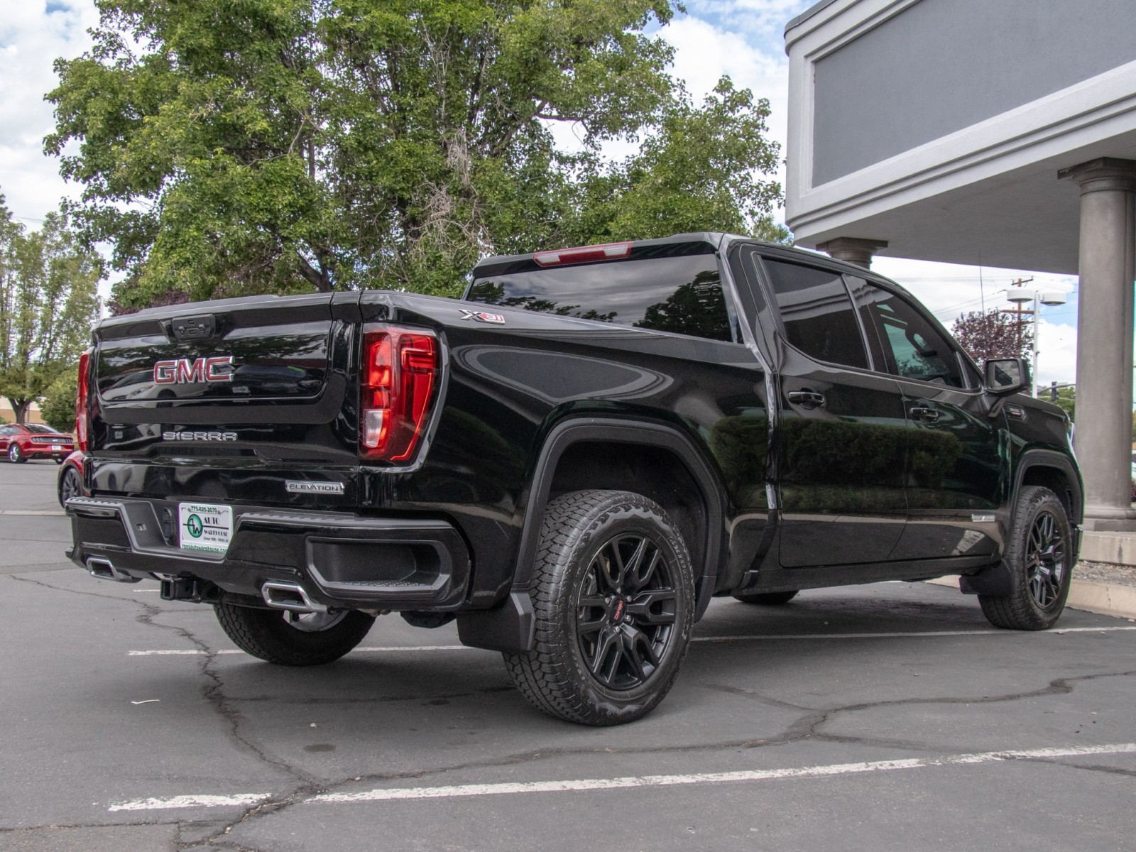 Vehicle image 5 of 24