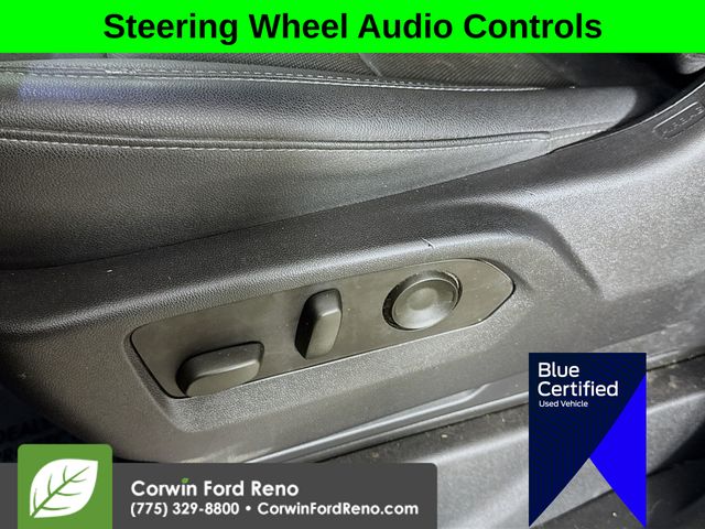 Vehicle image 27 of 34
