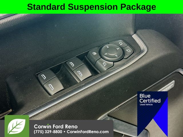 Vehicle image 16 of 34