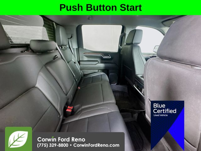 Vehicle image 28 of 34