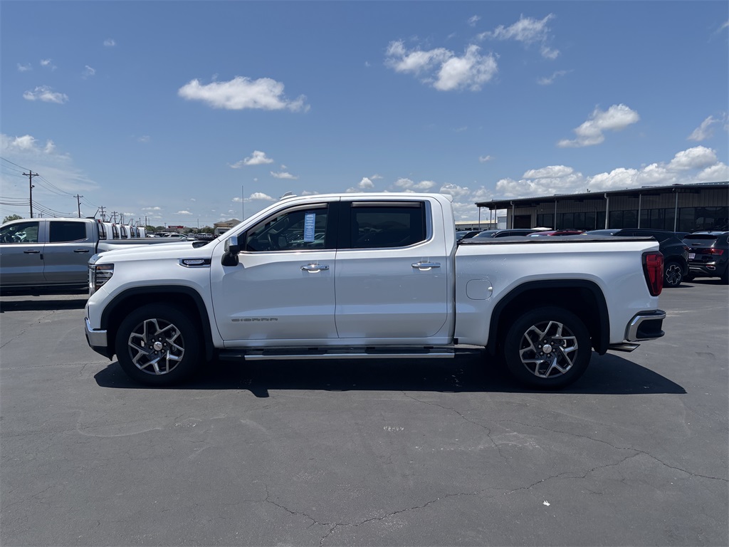 Vehicle image 9 of 61