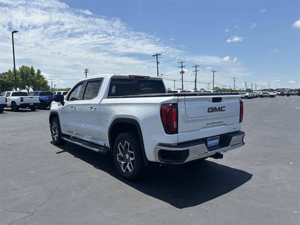 Vehicle image 8 of 61