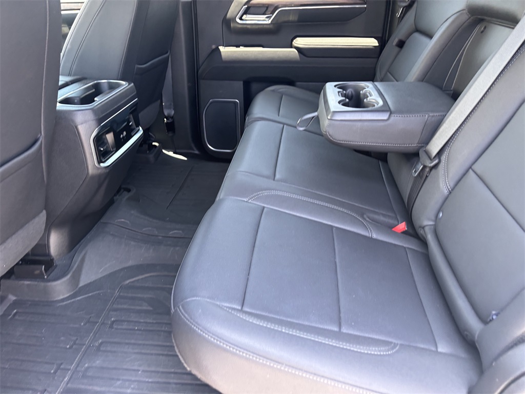 Vehicle image 35 of 61