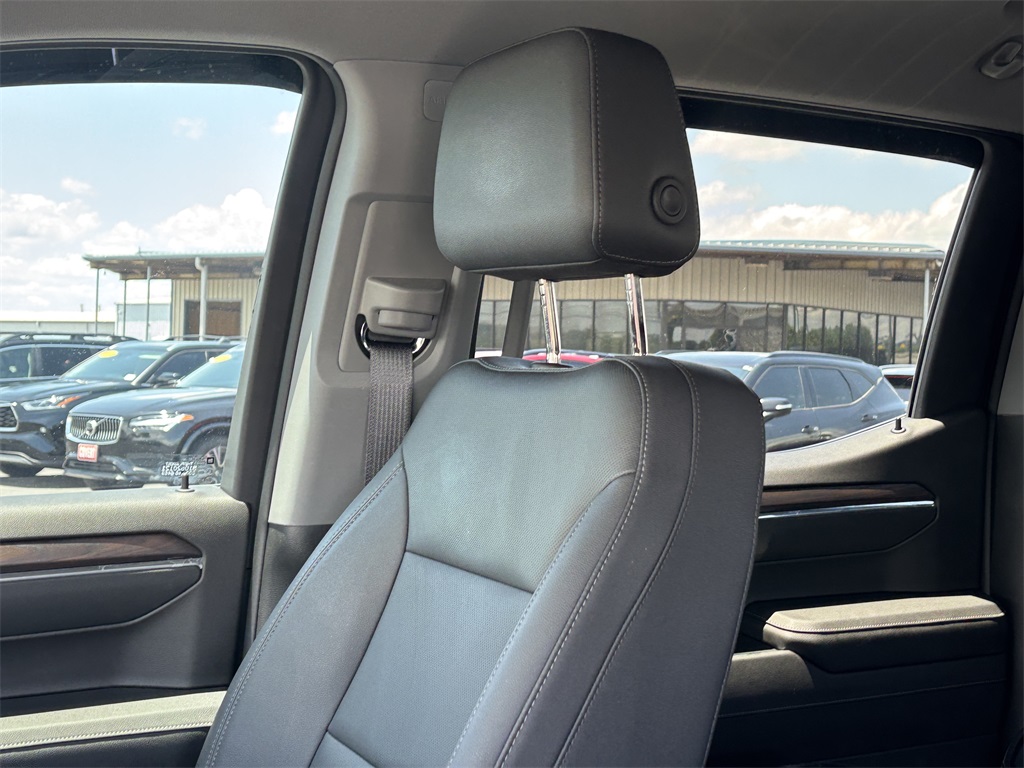 Vehicle image 45 of 61