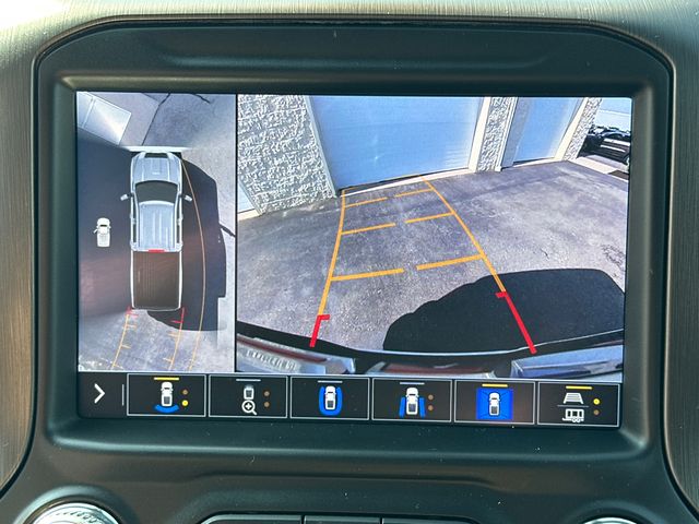Vehicle image 31 of 37