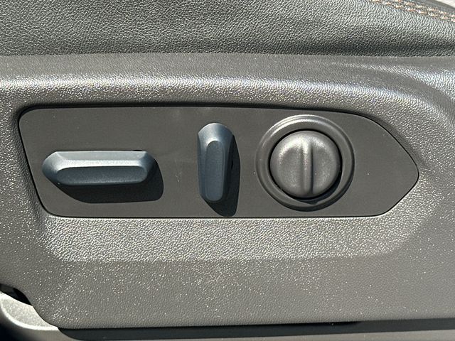 Vehicle image 37 of 37