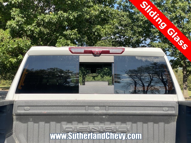2023 GMC Sierra 2500HD Denali Image 8 of 59