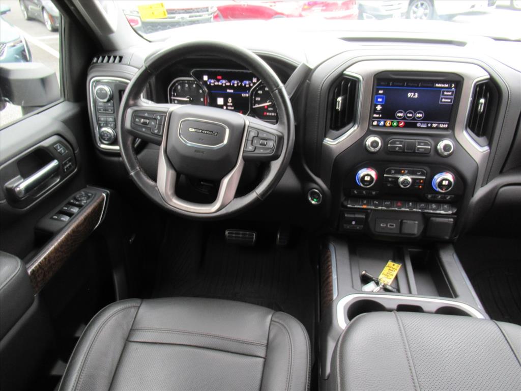 2023 GMC Sierra 2500HD Denali Image 15 of 39