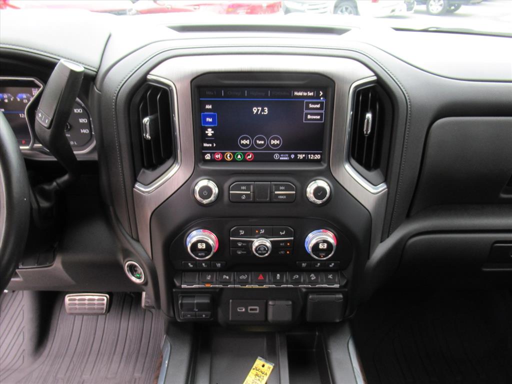 2023 GMC Sierra 2500HD Denali Image 23 of 39