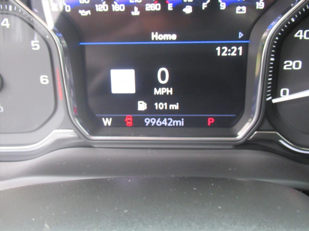 2023 GMC Sierra 2500HD Denali Image 20 of 39