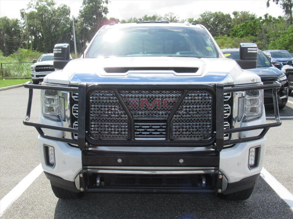 2023 GMC Sierra 2500HD Denali Image 3 of 39