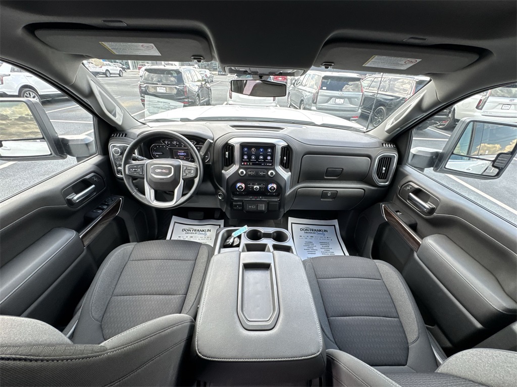 2023 GMC Sierra 2500HD SLE Image 16 of 26