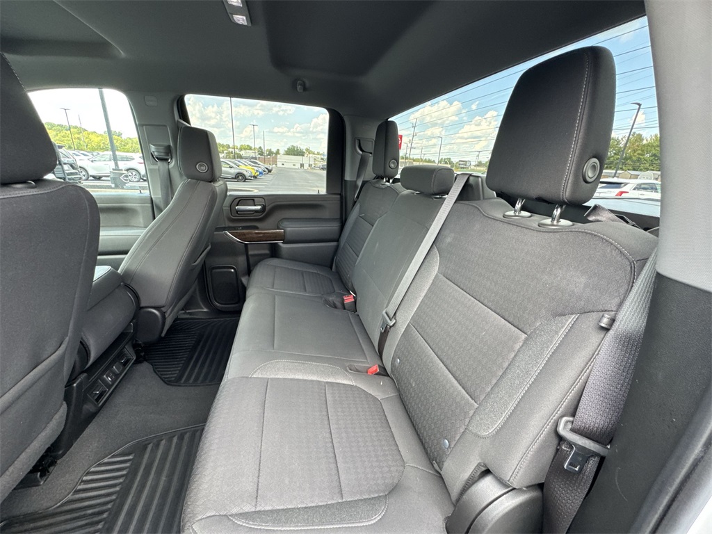 2023 GMC Sierra 2500HD SLE Image 14 of 26