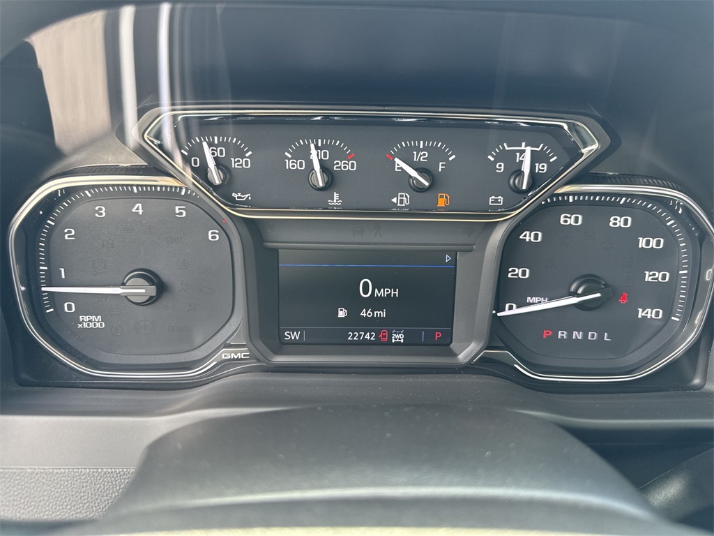 2023 GMC Sierra 2500HD SLE Image 19 of 26