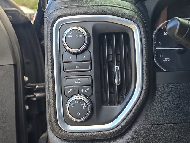 2023 GMC Sierra 2500HD SLE Image 16 of 30