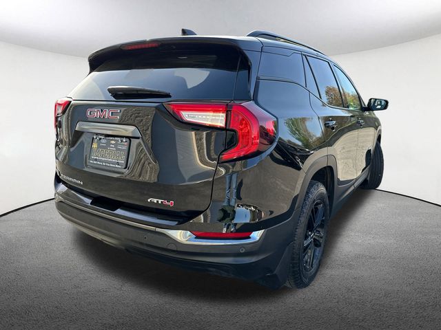 Vehicle image 7 of 36