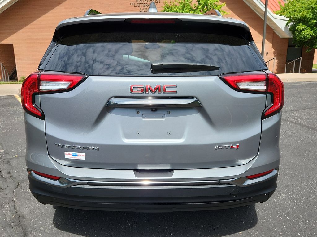 Vehicle image 6 of 27