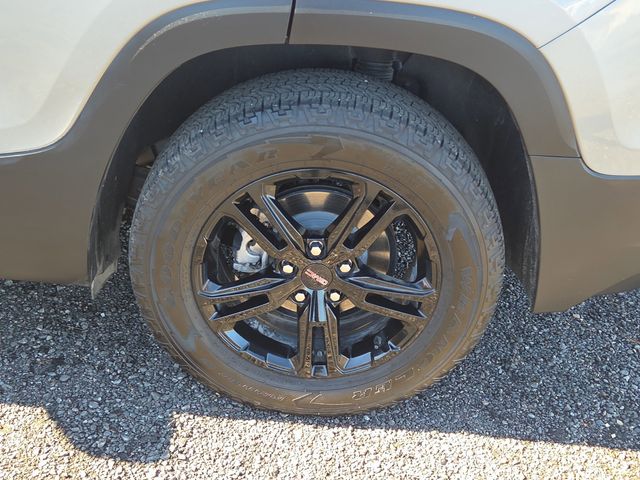 2023 GMC Terrain AT4 Image 7 of 35