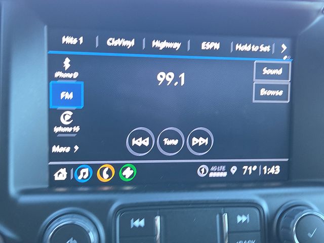 2023 GMC Terrain AT4 Image 18 of 35