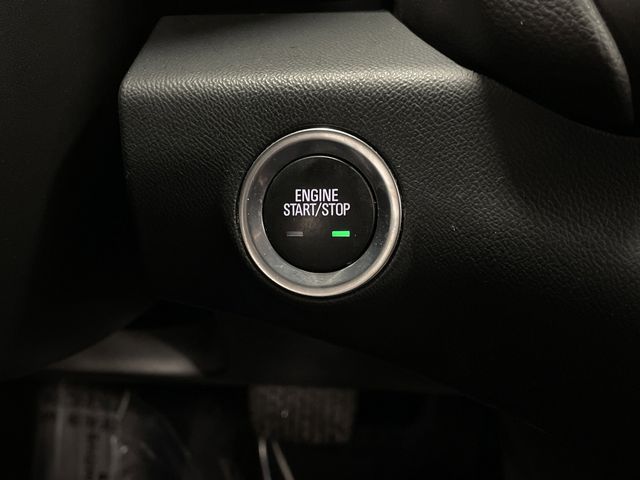 2023 GMC Terrain Denali Image 36 of 44