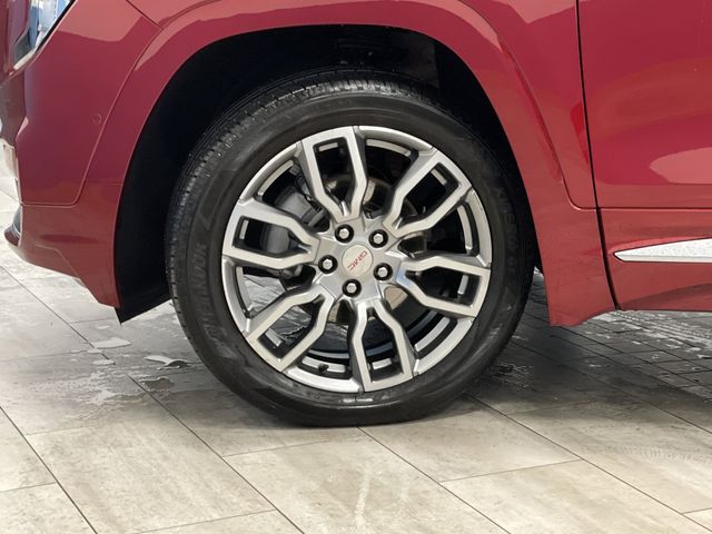 2023 GMC Terrain Denali Image 10 of 44